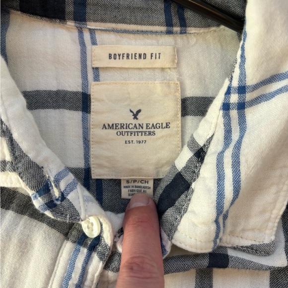 American Eagle Outfitters Kids Plaid Shirt in Blue and White - Picture 2 of 2